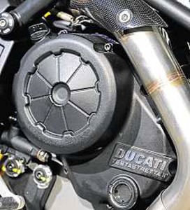 Ducati-Diavel-engine