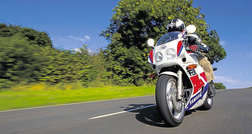 Yamaha shop fzr 1000