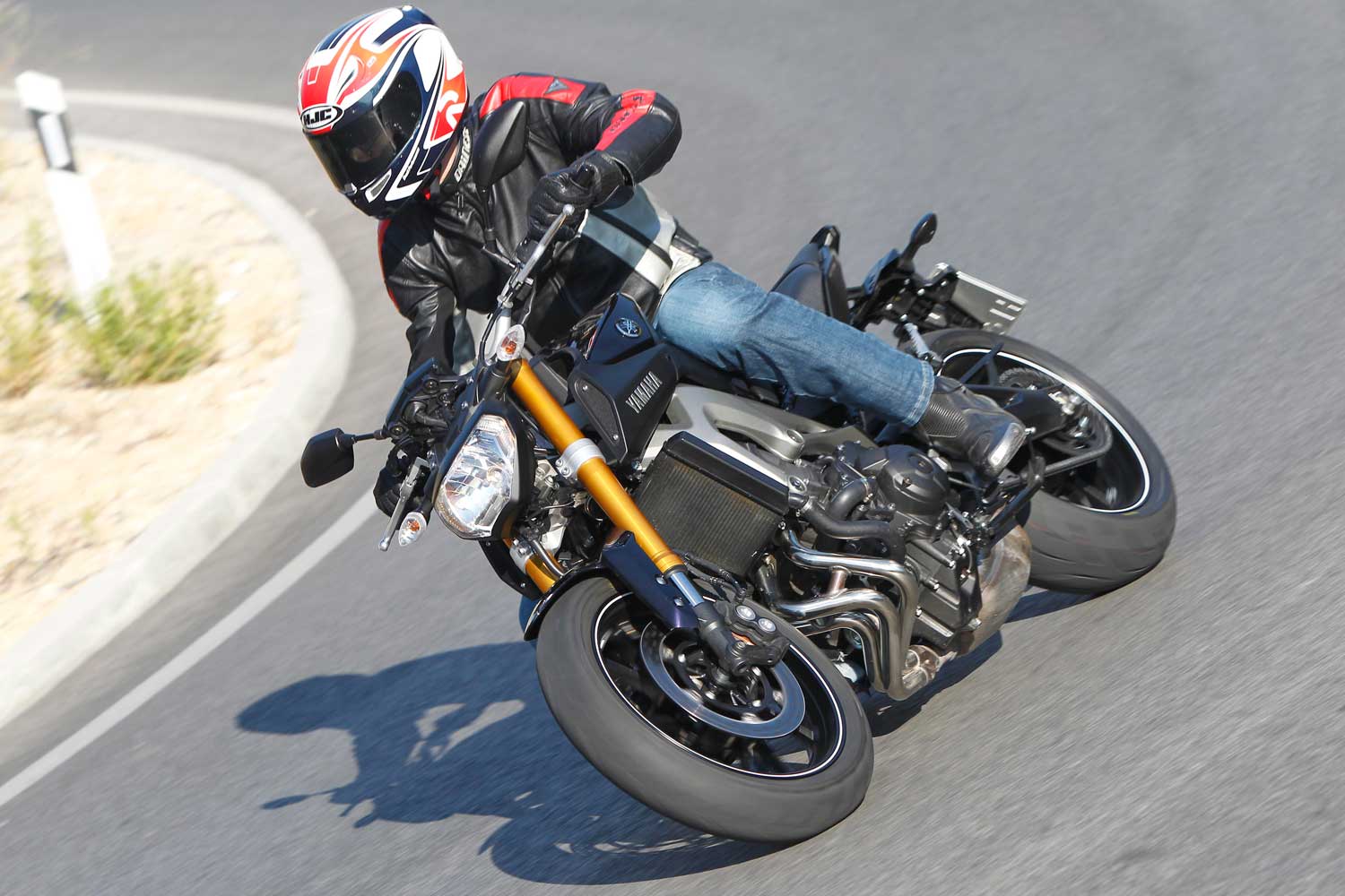 2014 Yamaha MT 09 review MoreBikes