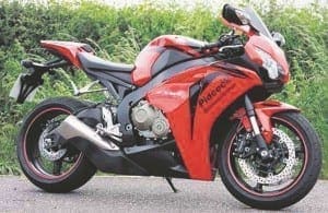 Honda-CBR1000RR-4