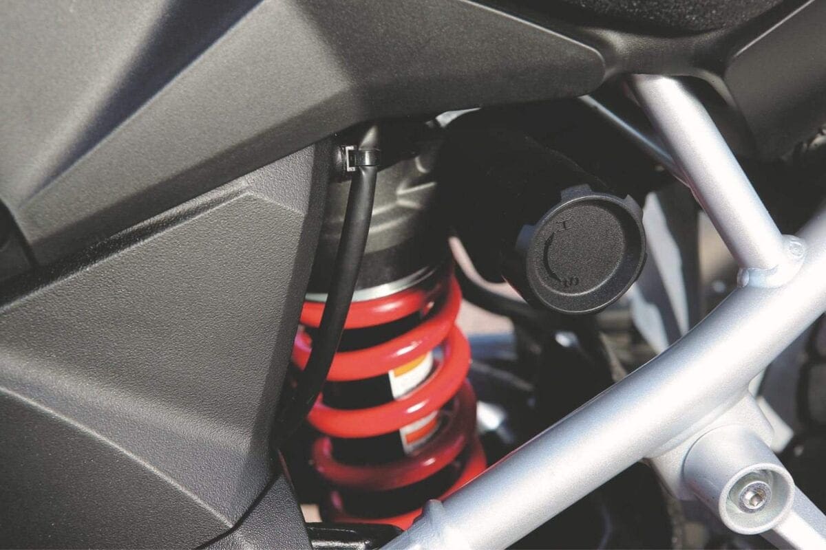 2014 Suzuki V-Strom 1000 review | MoreBikes