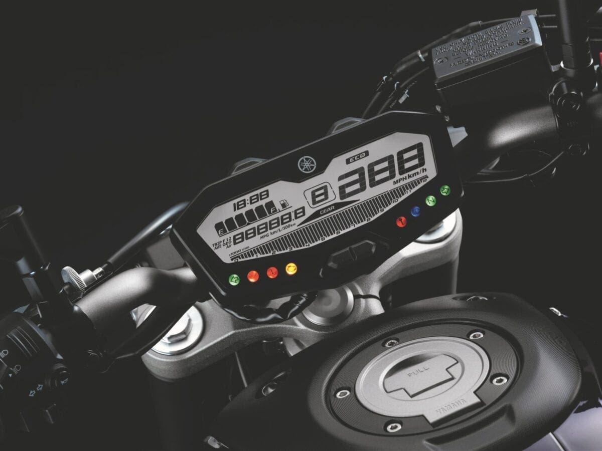 2014 Yamaha MT 07 review MoreBikes