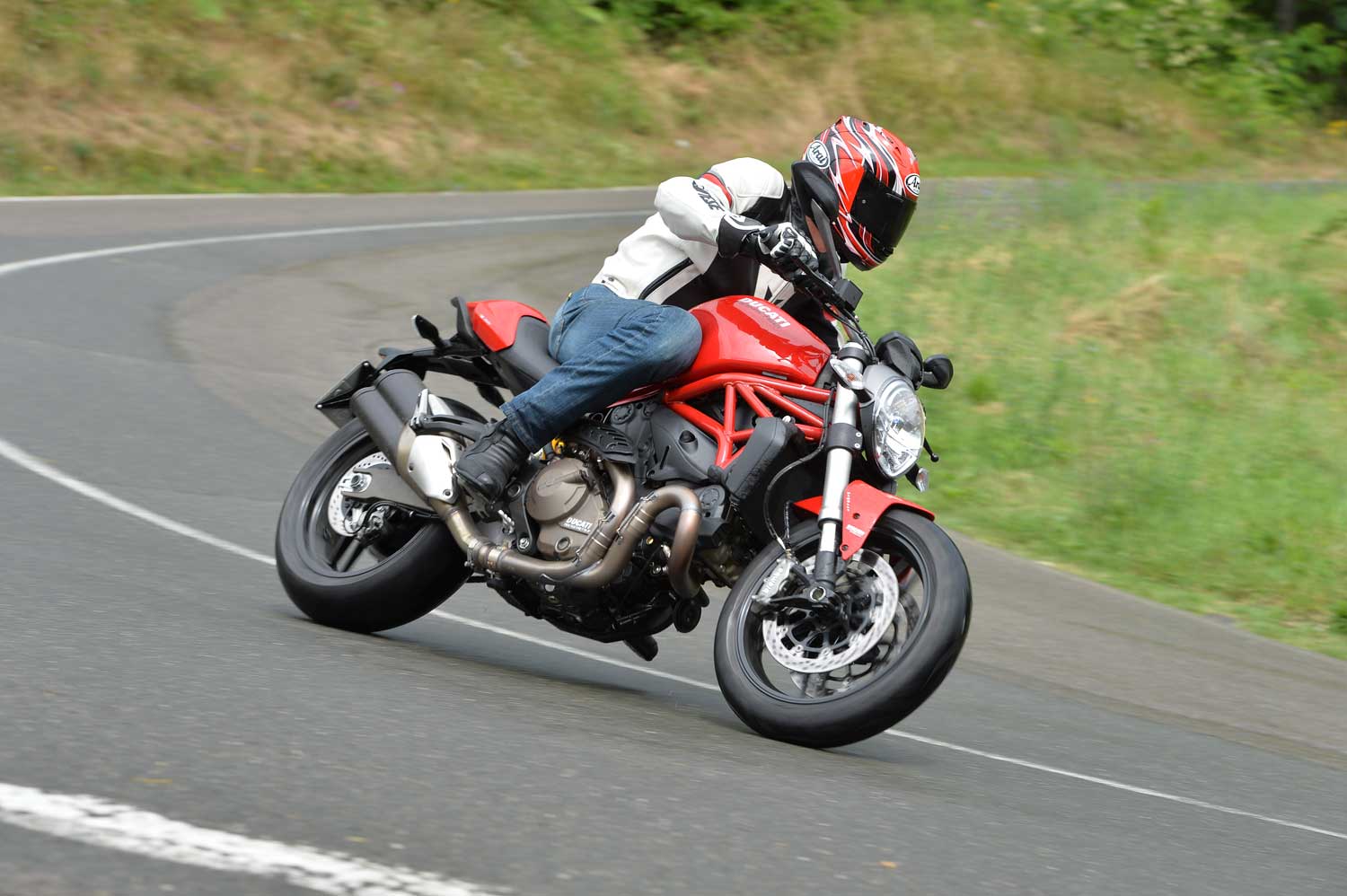 2014 ducati shop monster 821