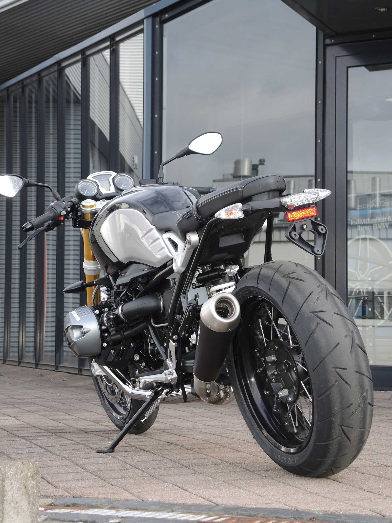 AC launches BMW R Nine T | MoreBikes