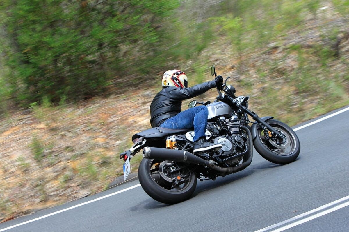 Yamaha 1300 xjr 2015 discount