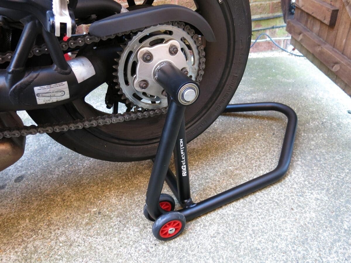 R&G MOTORCYCLE PADDOCK STANDFRONT