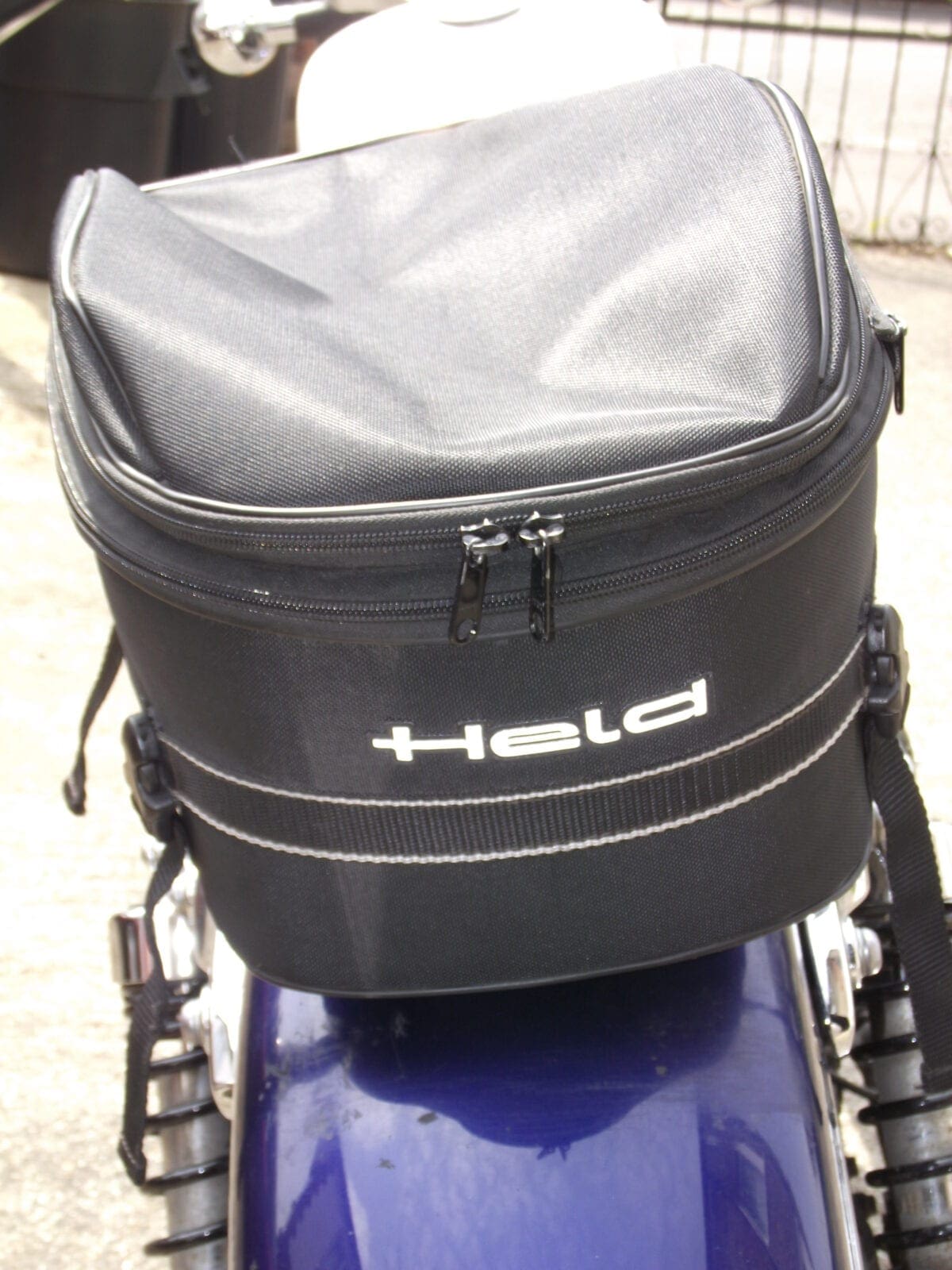 Held iconic evo tail bag shop