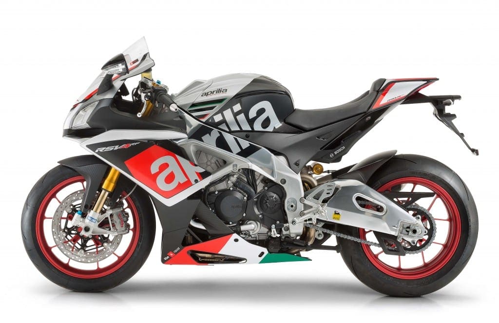 Aprilia RSV4 RF 2016_latsx