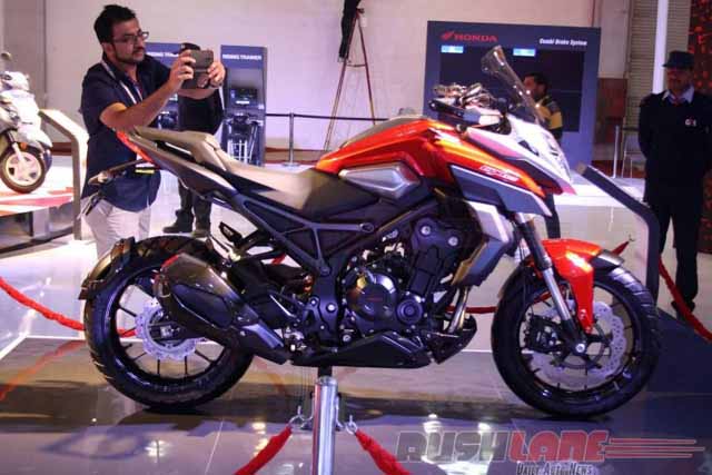 Scoop Video Honda S Concept Cx 02 Mini Crosstourer Walkaround Morebikes Scoop Video Honda S Concept Cx 02 Mini Crosstourer Walkaround Morebikes