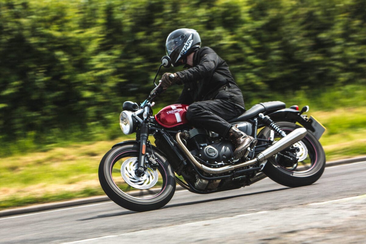 triumph street scrambler a2