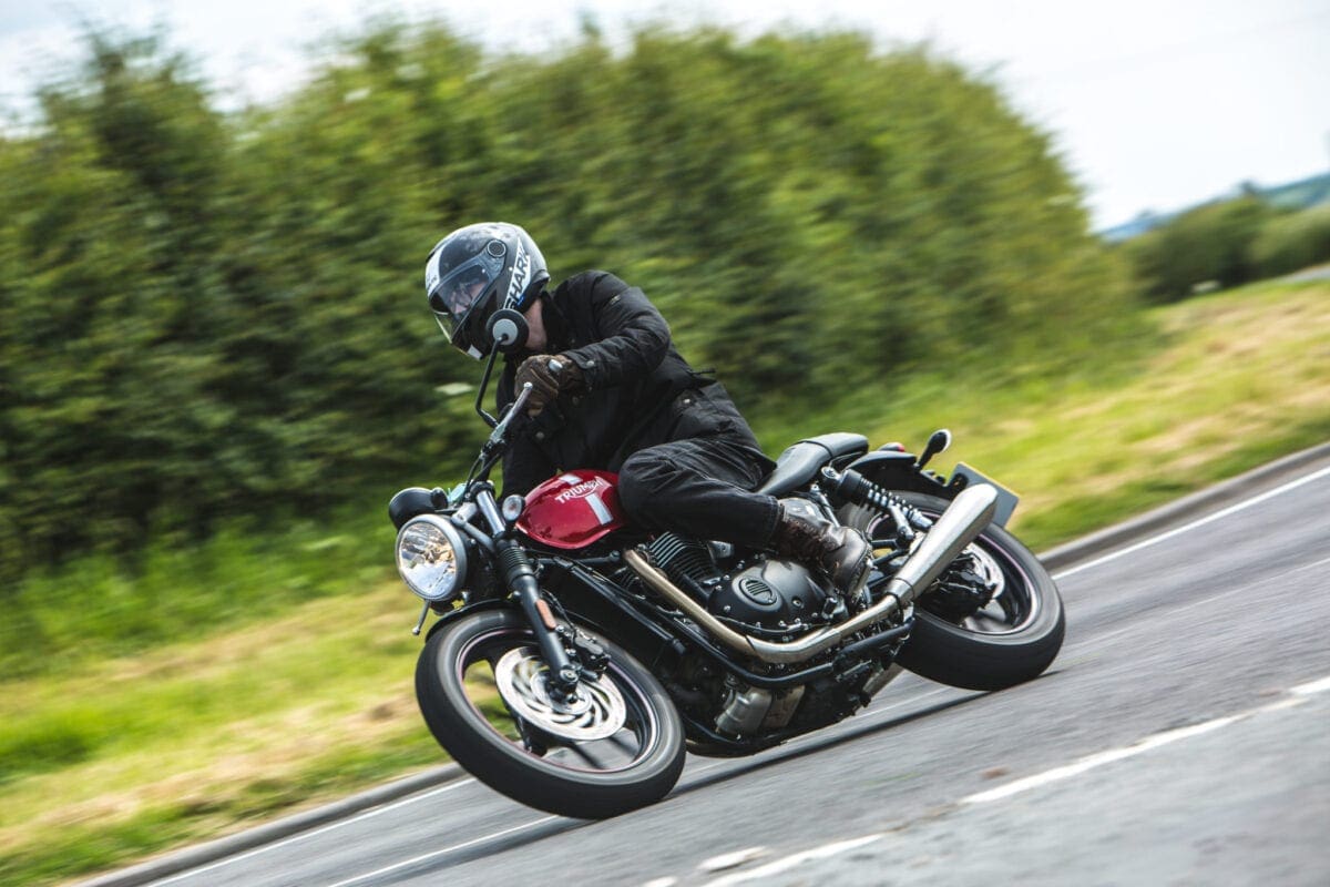 triumph street scrambler a2
