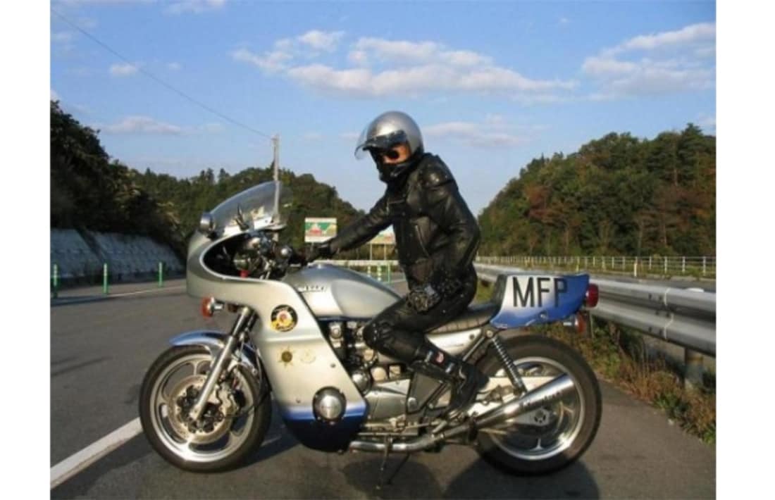 Oh wow Kawasaki s Z900RS gets the Mad Max Goose treatment