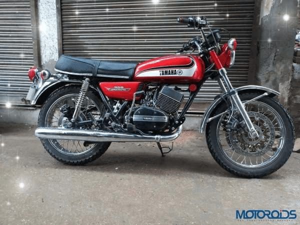 Yamaha RD350. With TWIN front disc brakes and ABS. MoreBikes
