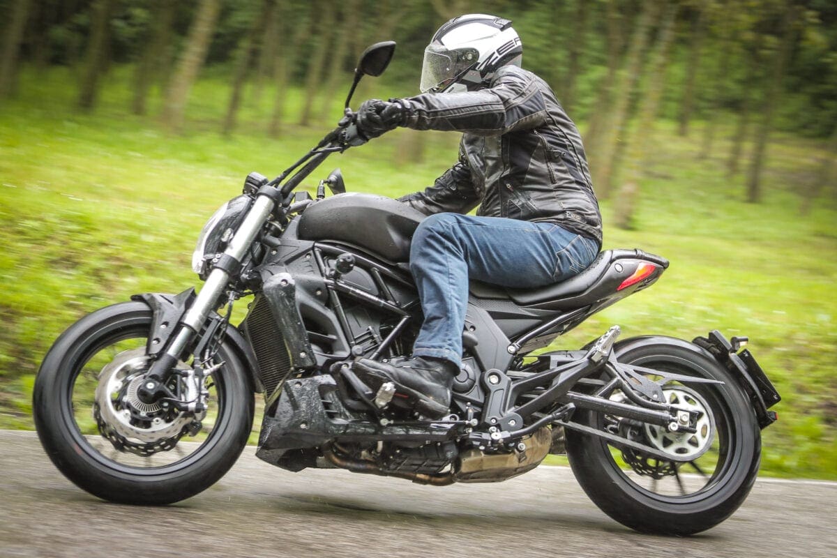 Tiểu Diavel Benelli 502C chính hãng về VN giá từ 166 triệu đồng  Xe máy