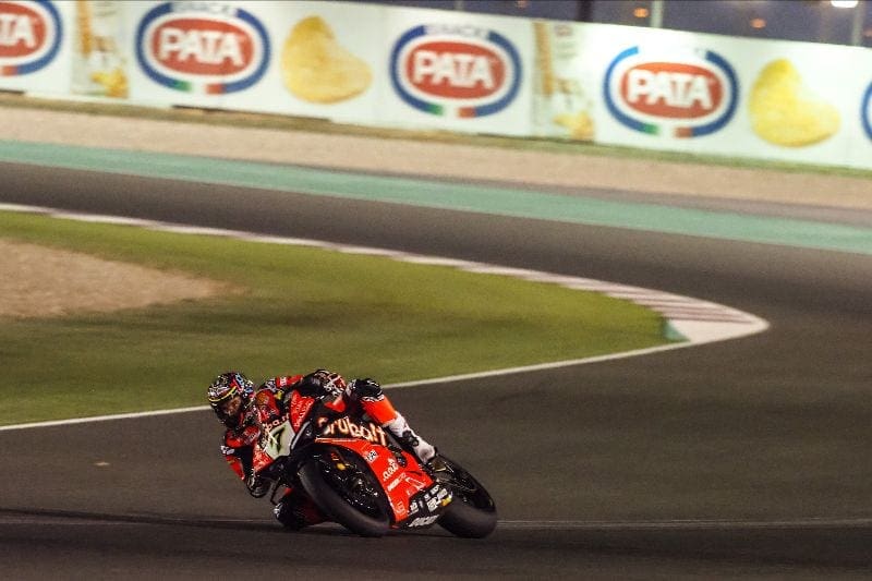 Chaz Davies has fired his Ducati out of the motorcycle racing blocks on Day One of world superbike action in Qatar. 