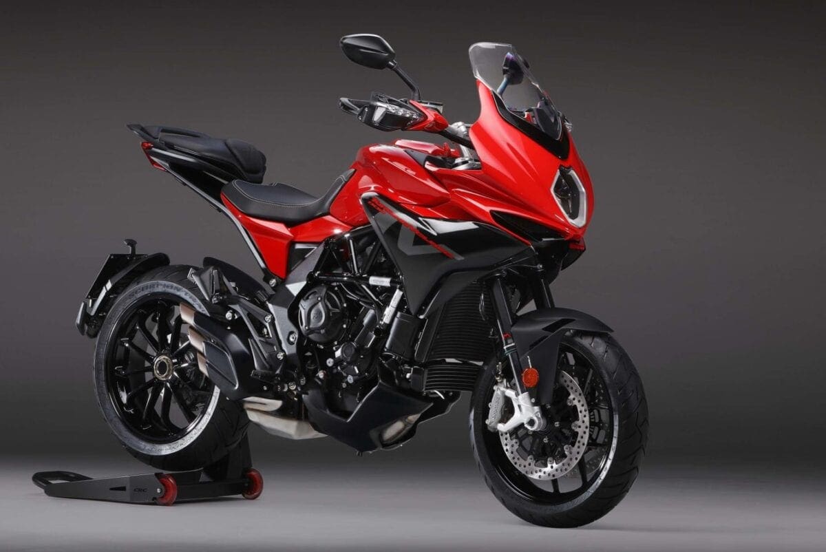 The MV Agusta Turismo Beloce 800 Rosso is a fine looking motorcycle. Especially now it's been dipped in that liquid-red shiny goodness.