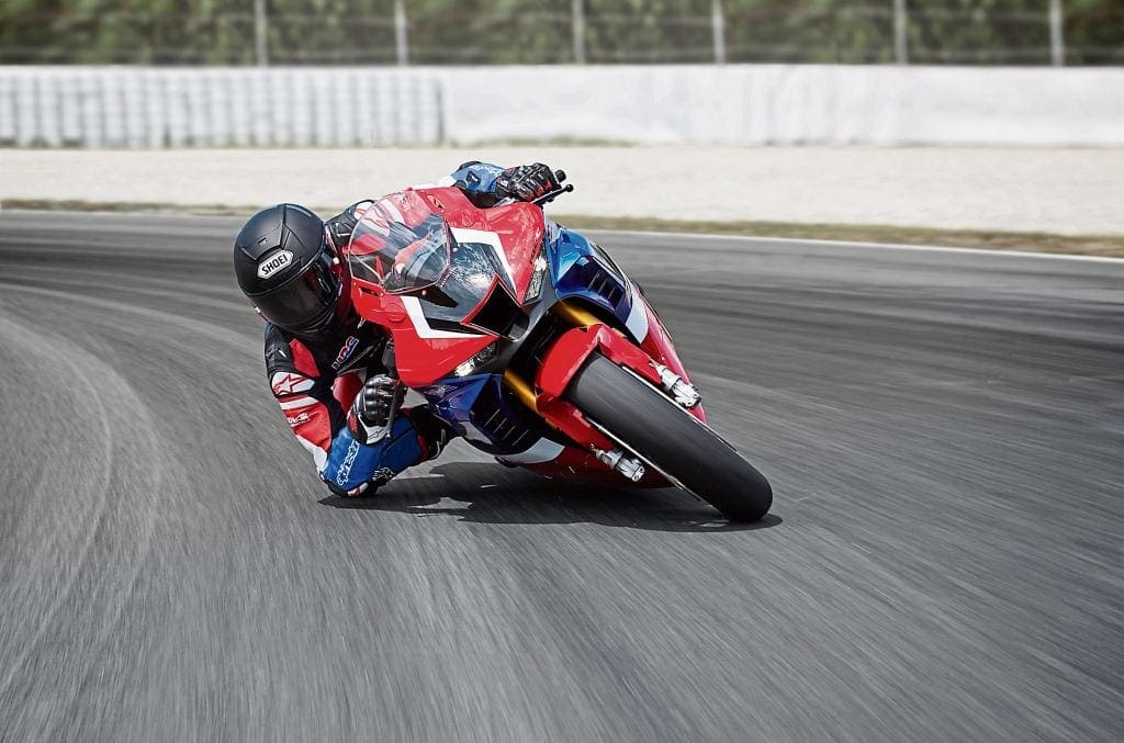 Honda fireblade bhp best sale
