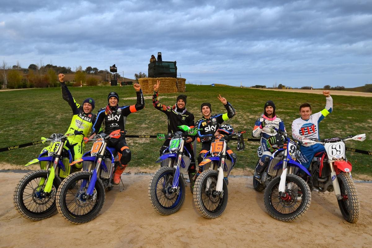The winners to the left, with the second and third placed two-man teams signing off the 2019 racing year in style.