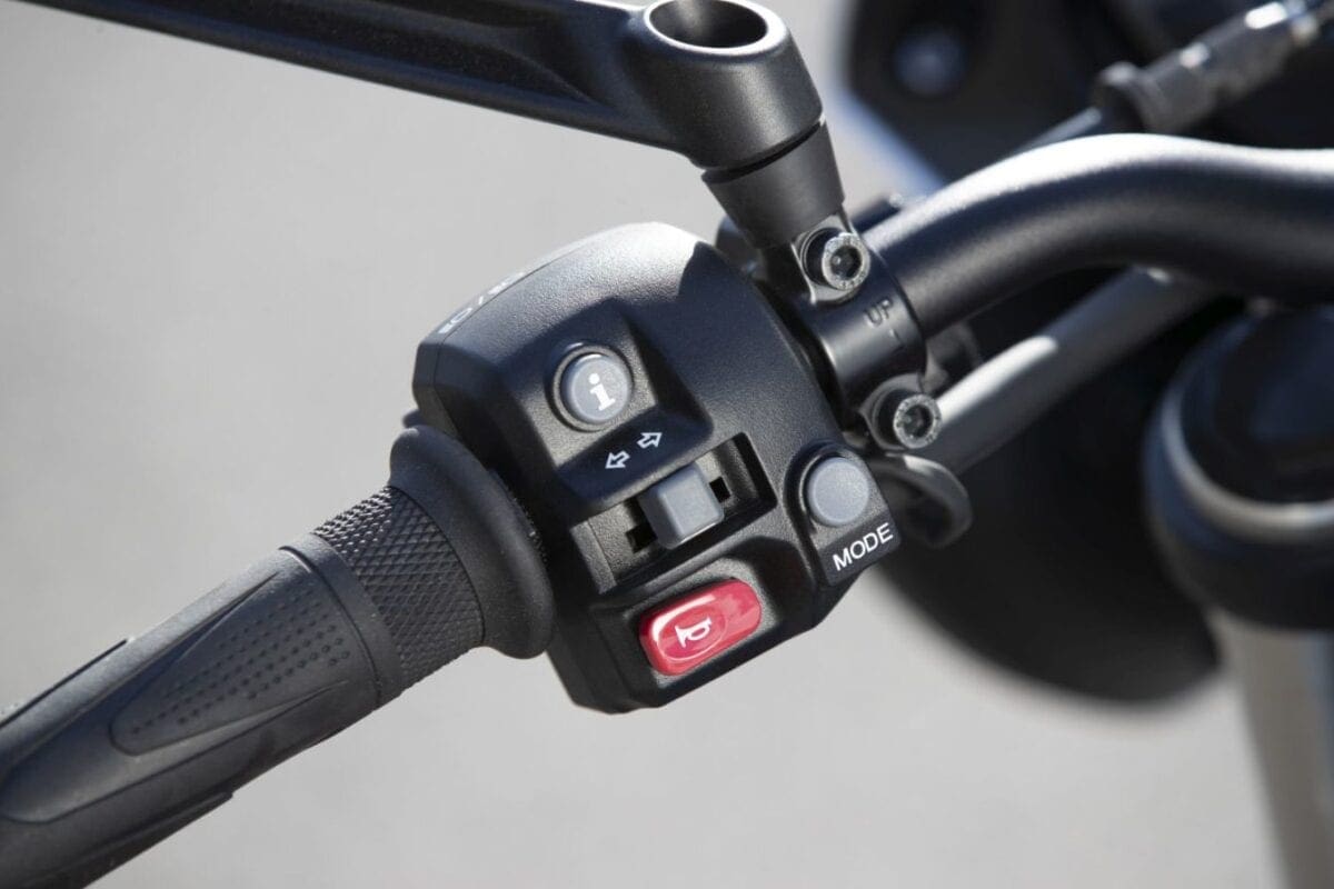 Everything YOU need to know about Triumph’s £7,900 Street Triple S for ...