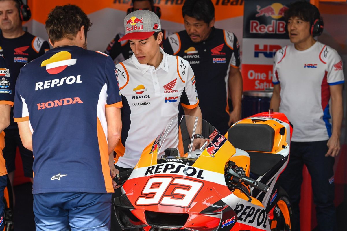 Marc Marquez is struggling already. This is not looking good for the injured Champ. 