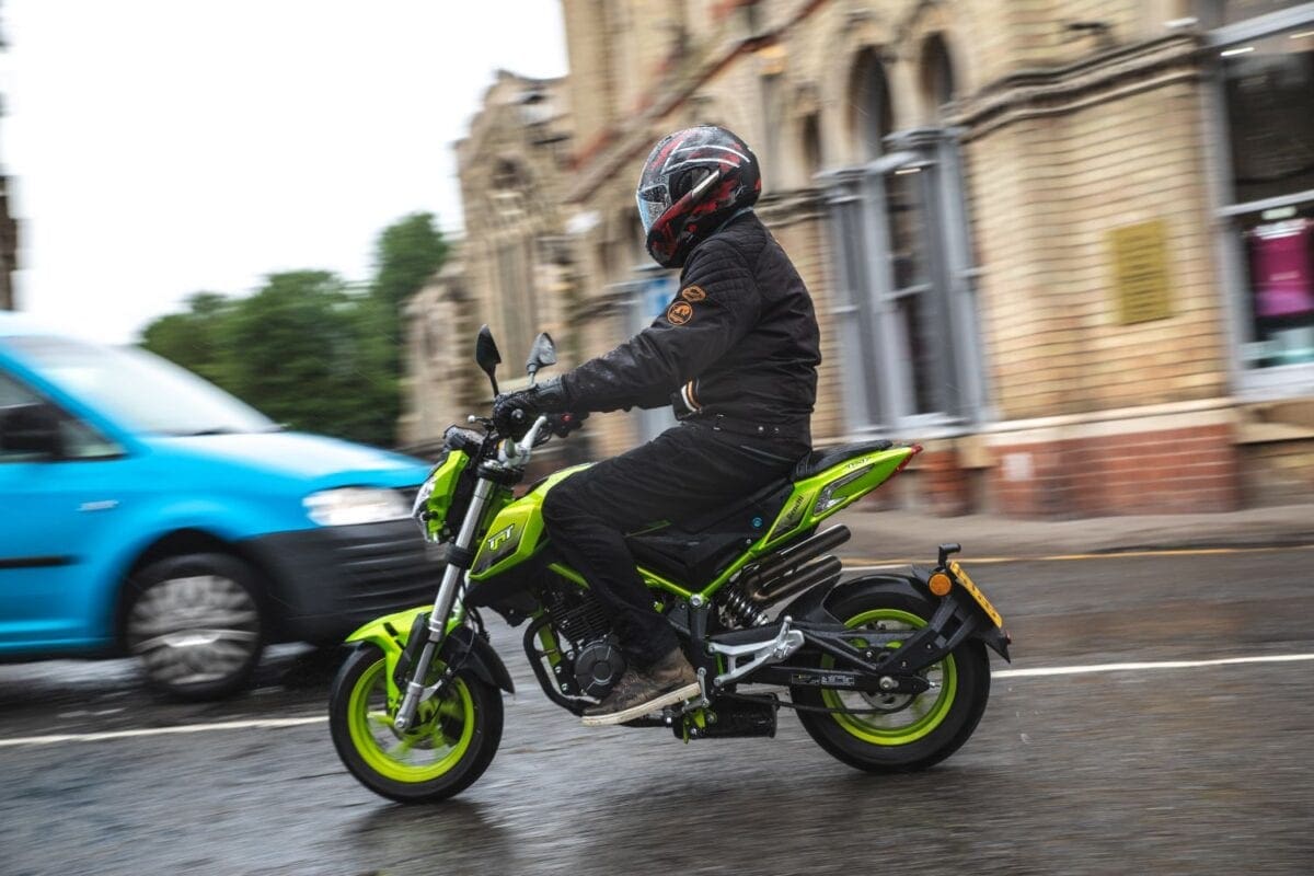 FIRST IMPRESSIONS Benelli TNT 125 MoreBikes