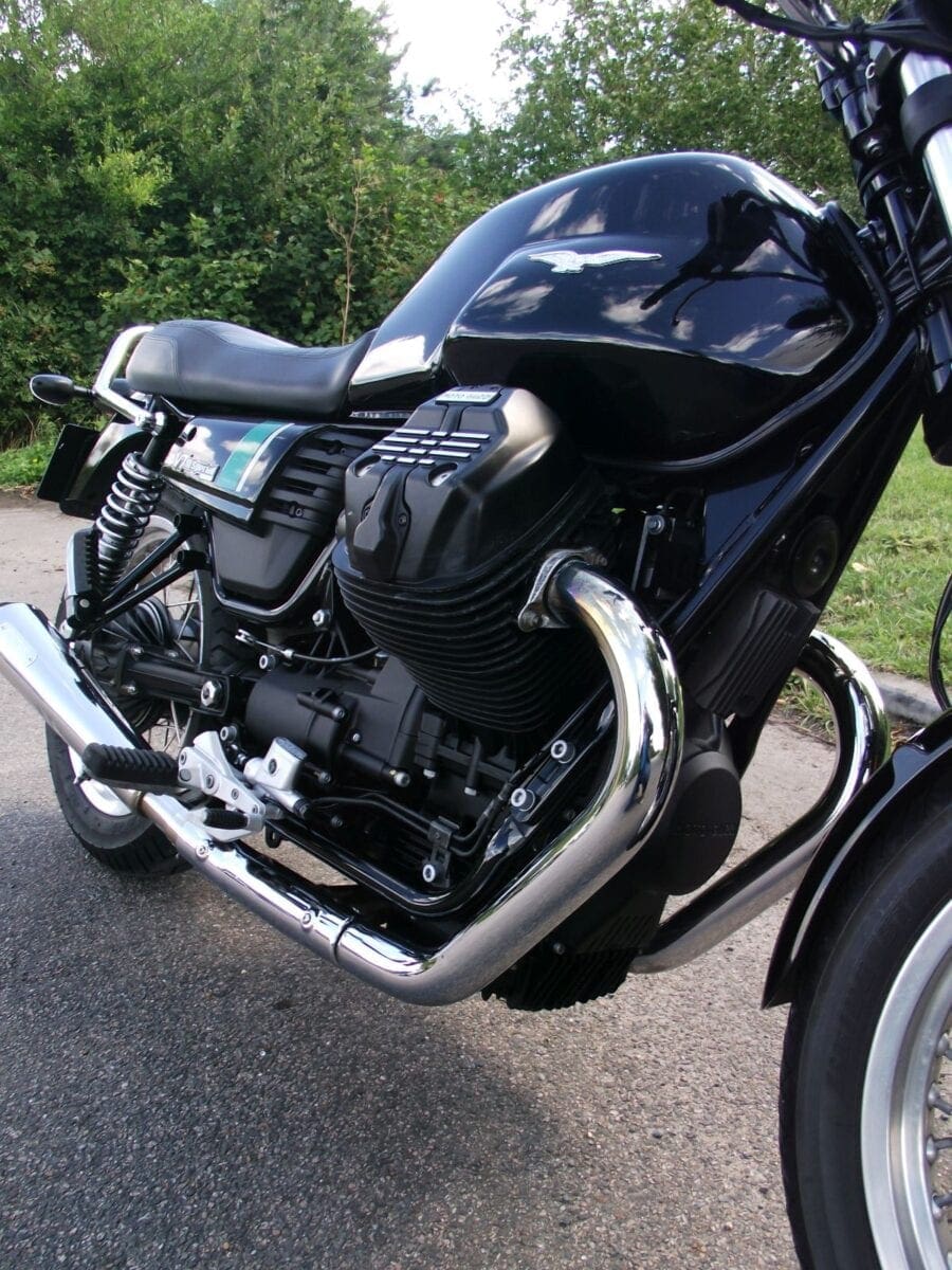 moto guzzi v7 iii special