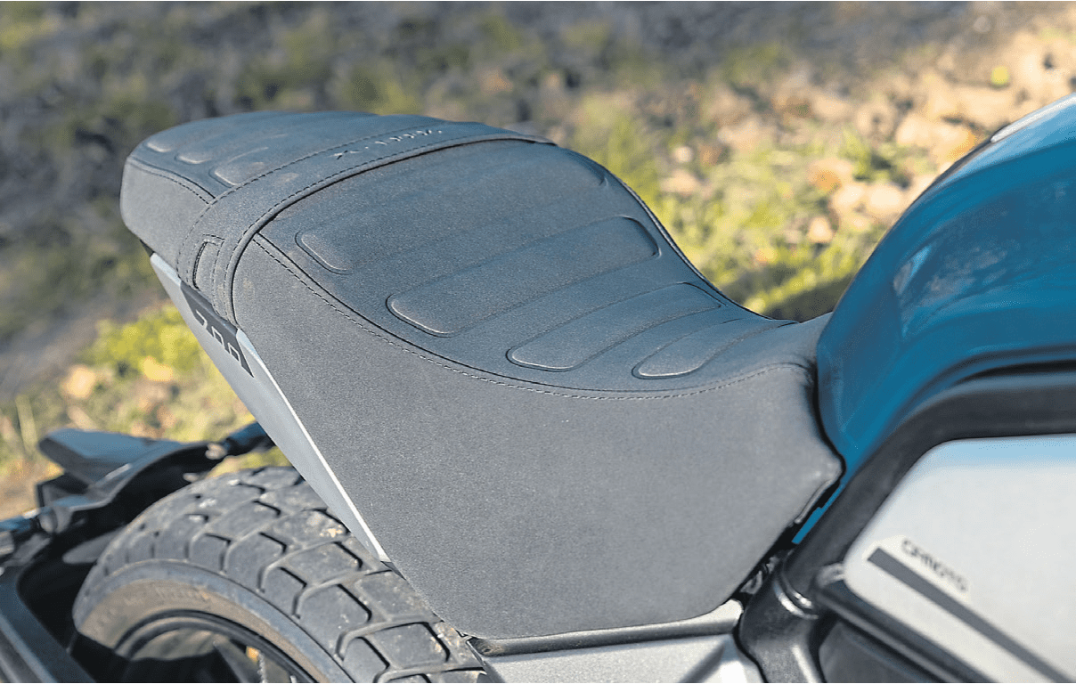 CFMOTO 700CL-X Seat