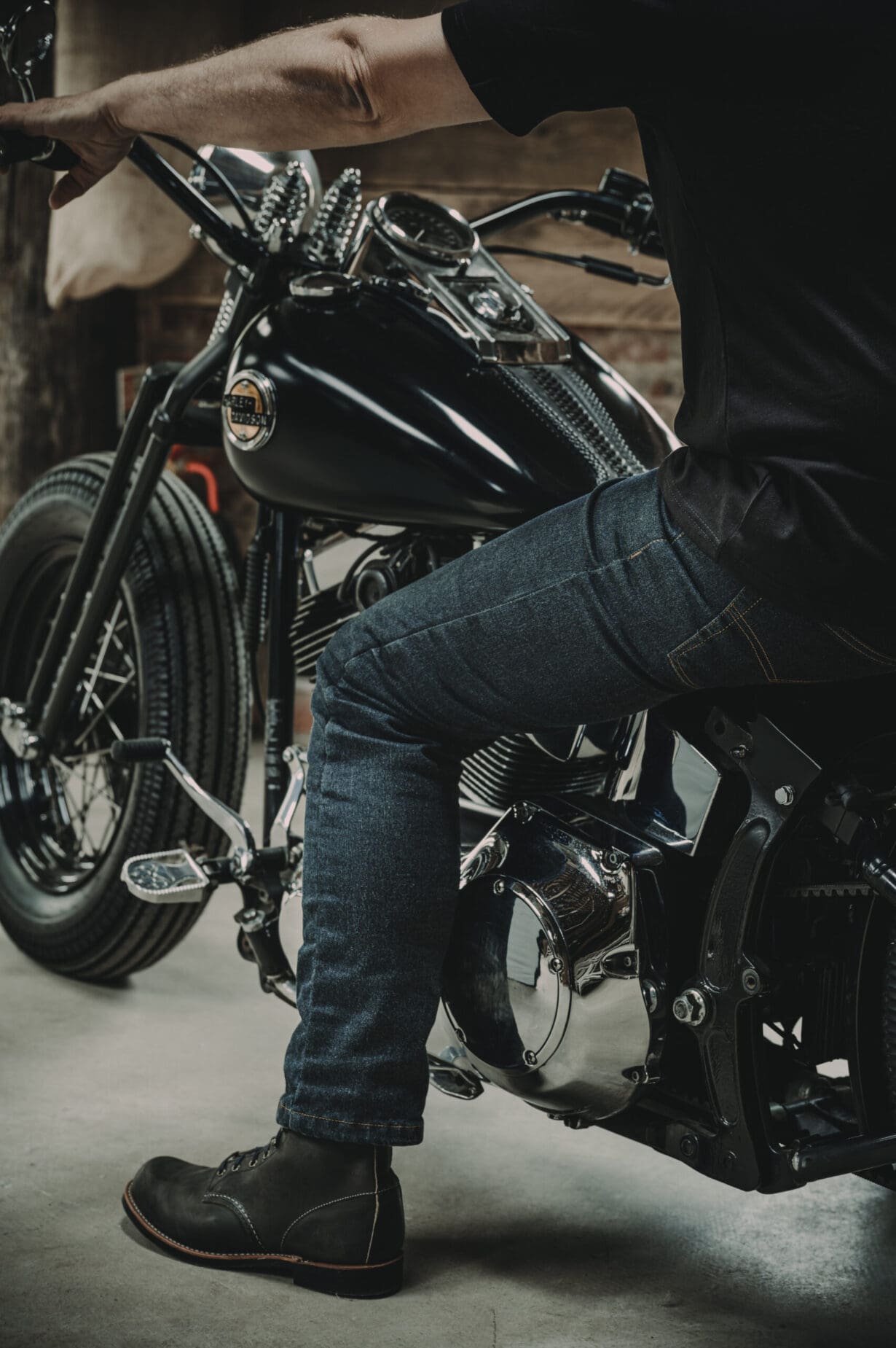 Paranoid X - AAA-rated armoured motorcycle jeans from Roadskin