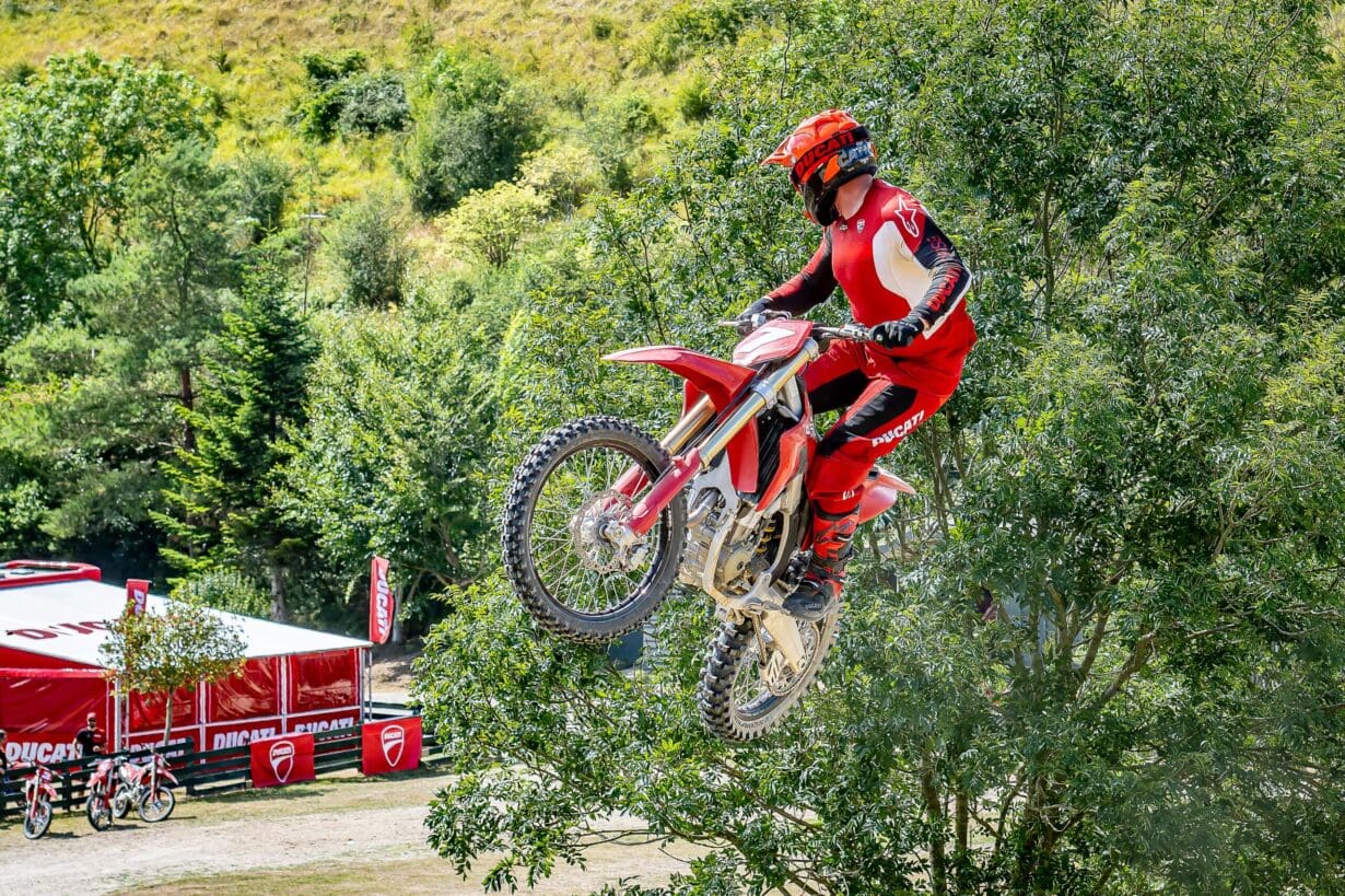 Desmo450 MX